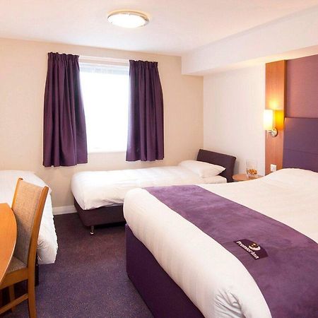 Premier Inn Lymington Exterior photo