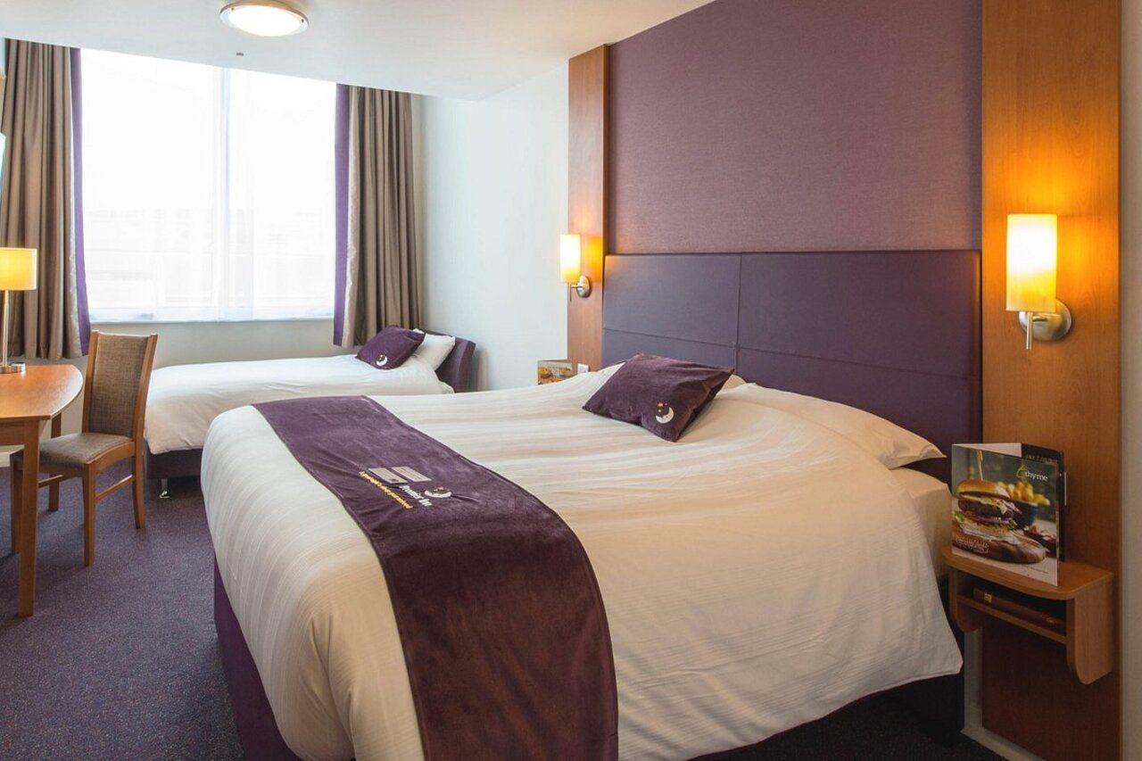 Premier Inn Lymington Exterior photo
